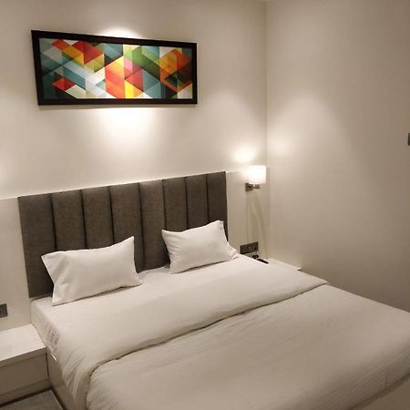Hotel My Home Residency Nászik Kültér fotó