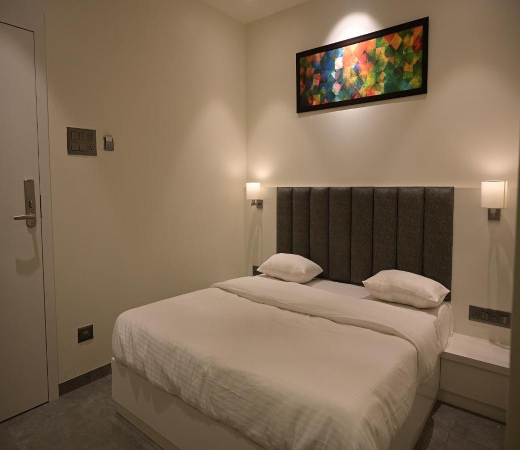 Hotel My Home Residency Nászik Kültér fotó