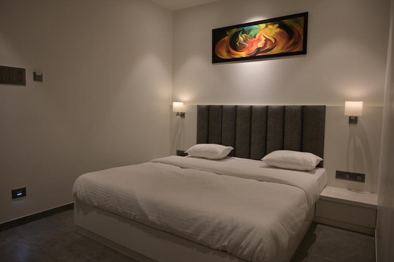 Hotel My Home Residency Nászik Kültér fotó